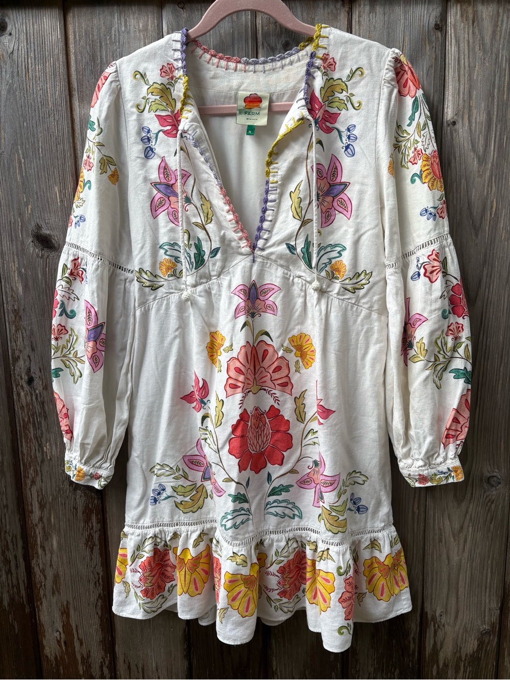 FARM Rio Off-White Floral Insects Embroidered Mini Dress Size Medium EUC